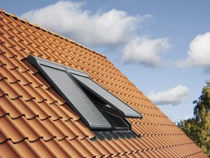 VELUX žalūzijas un saulessargi